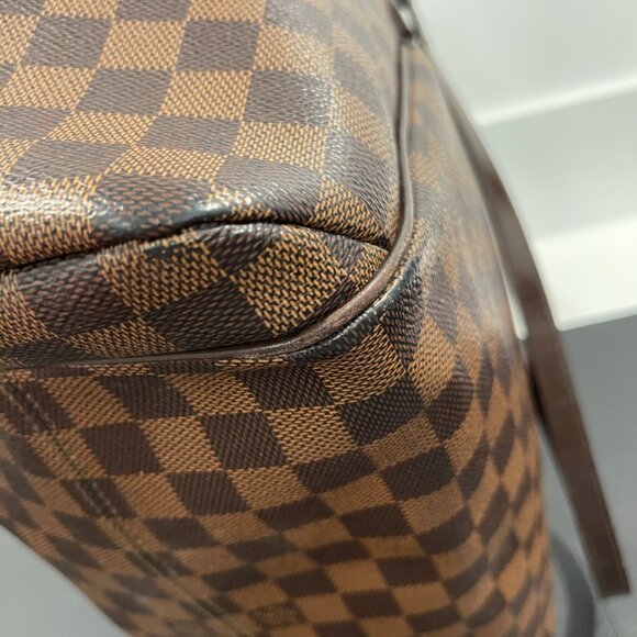 Louis Vuitton Damier Ebene Totally MM - Picture 12 of 16